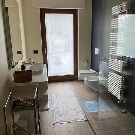 Casa Orsingher A 2 Passi Da Belluno 아파트